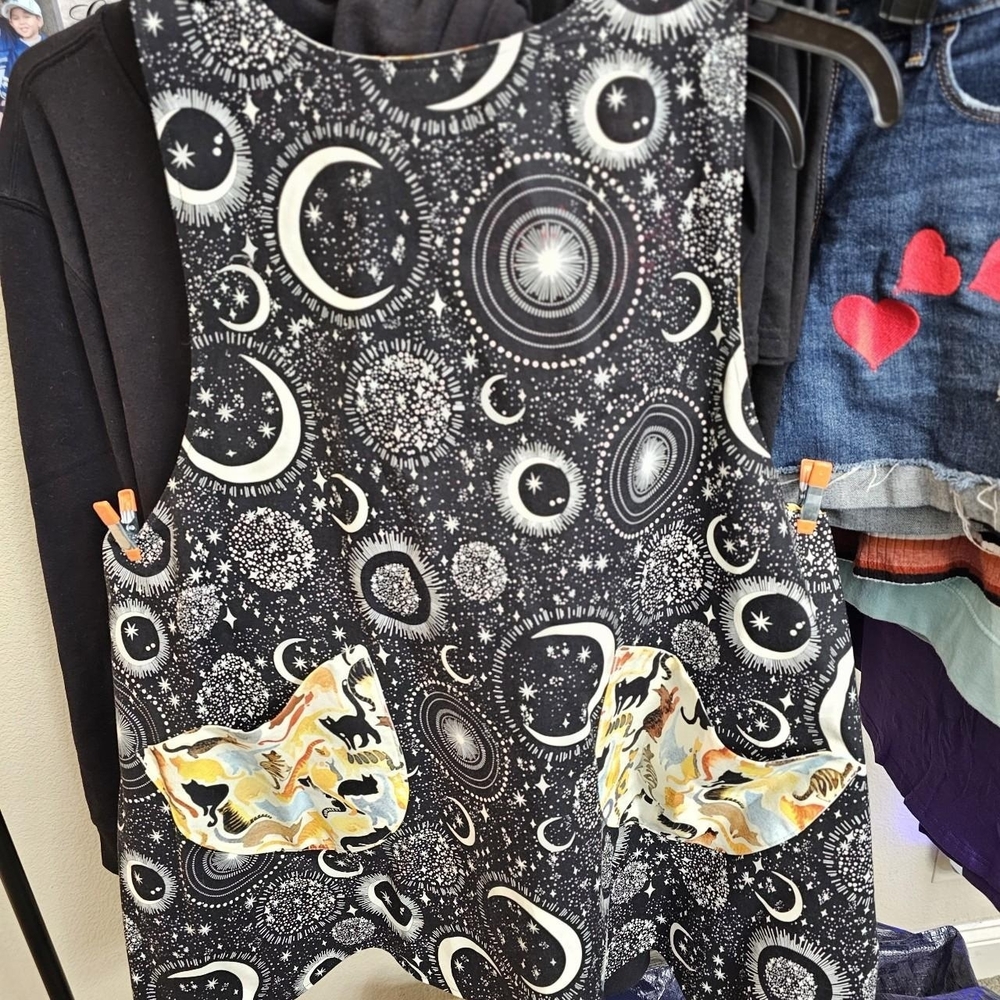 Celestial Moon & Stars Apron with Accent Pockets